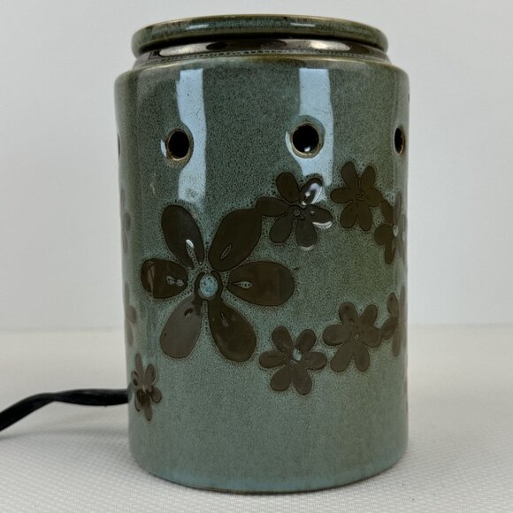 Scentsy Metal Petal 26974 Electric Warmer Ceramic Floral Butterflies Green 6" - Picture 14 of 16